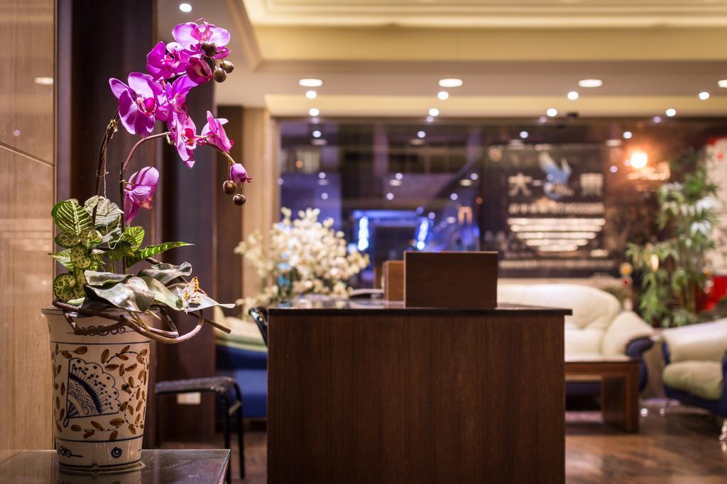 The Enterpriser Hotel Đài Trung Ngoại thất bức ảnh