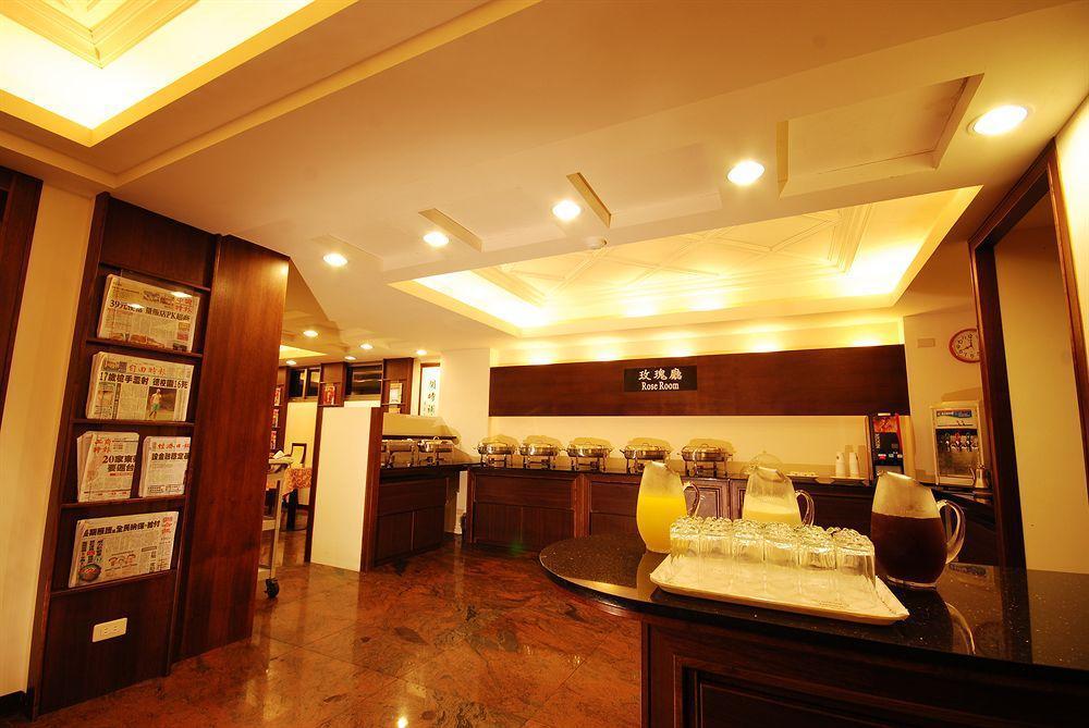 The Enterpriser Hotel Đài Trung Ngoại thất bức ảnh