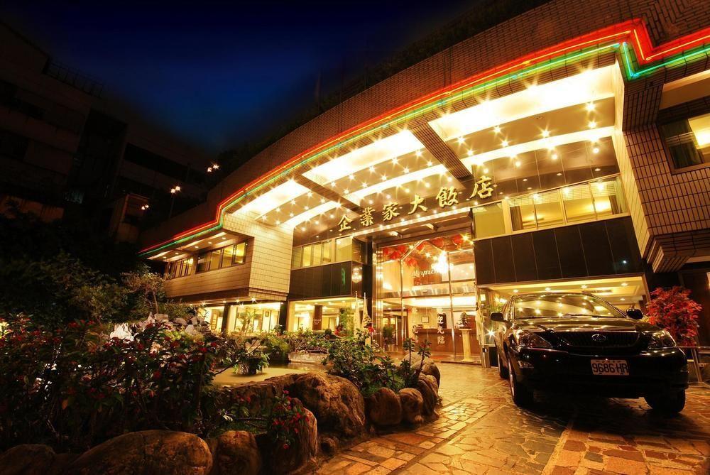 The Enterpriser Hotel Đài Trung Ngoại thất bức ảnh